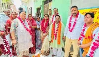 फिरोजाबाद: महापौर ने महादेव नगर, सती नगर और राठौर नगर में रखी निर्माण कार्य की नींव