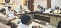 फिरोजाबाद: कार्य में शिथिलता बर्दाश्त नही की जाएगी-डीएम