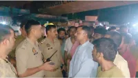 फिरोजाबाद: रविवार देर रात फ्लाईओवर से फेंके चिकिन के पंजे, खंडित होने से बचीं कांवड़