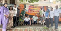 फिरोजाबाद: भाविप प्रधान शाखा के पदाधिकारियों ने भामाशाह पार्क में रोपे पौधे
