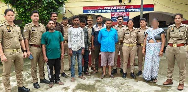 फिरोजाबाद: मकान में छापामार कर जुआ पकड़ा, महिला सहित सात दबोचे