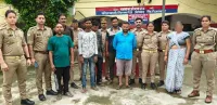फिरोजाबाद: मकान में छापामार कर जुआ पकड़ा, महिला सहित सात दबोचे