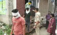 शिकोहाबाद में अवैध होटलों पर छापा, होटल संचालकों में मची खलबली