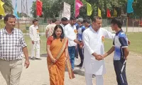 फिरोजाबाद: आईवी सुपर किंग और आईवी लाइंस की टीम रही विजेता