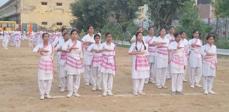 फिरोजाबाद: बच्चू बाबा सरस्वती विद्या मंदिर में सशक्त बन रहीं बेटियां