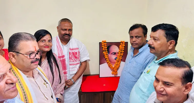 फिरोजाबाद: प्रधानमंत्री ने धारा 370 व 35 ए हटाकर डाॅ मुखर्जी के सपनों को साकार किया-विजय शिवहरे