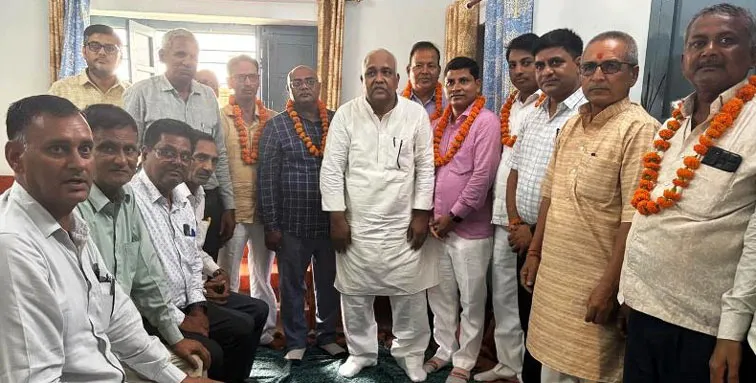 शिकोहाबाद: उत्तर प्रदेश सीनियर बेसिक शिक्षक संघ की कार्यकारिणी गठित