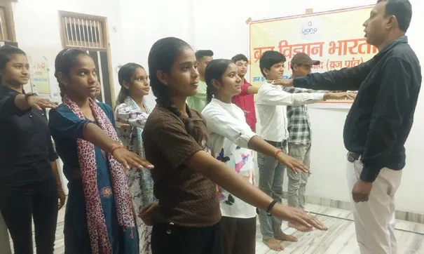 सिरसागंज: विद्यार्थियों को दिलाई सड़क सुरक्षा की शपथ