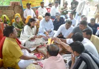 फिरोजाबाद: महापौर ने दो वार्डो में रखी निर्माण कार्य की आधारशिला