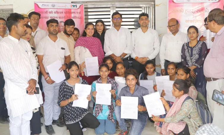 फिरोजाबाद: रोजगार मेले में 279 अभ्यर्थियों का हुआ चयन, 15 को मिले ऑफर लेटर