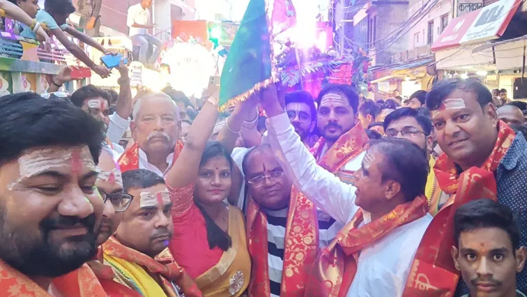 फिरोजाबाद: पालकी पर सवार होकर निकले राजाधिराज बाबा महाकाल