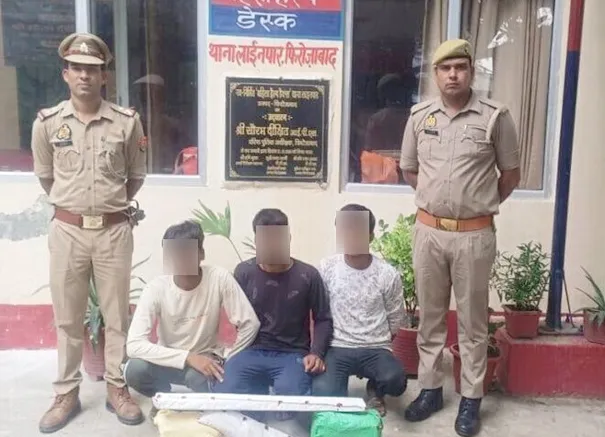 फिरोजाबाद: चोरी का हुआ अनावरण बाल अपचारी सहित तीन पकड़े, सामान बरामद