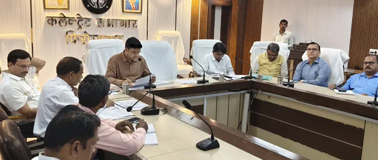 फिरोजाबाद: जिन विभागों का प्रदर्शन खराब होगा उनके खिलाफ की जाएगी कार्यवाही-सीडीओ