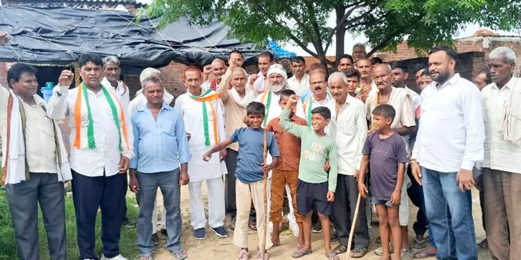 फिरोजाबाद: सत्ता में बैठी पार्टी नफरत और झूठ फैलाकर लोगों को गुमराह करने का कर रही कार्य-रामनिवास यादव