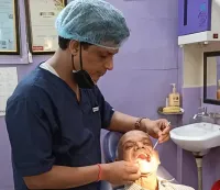 फिरोजाबाद: चिकित्सकों की टीम ने 50 दन्त रोगियों का किया परीक्षण