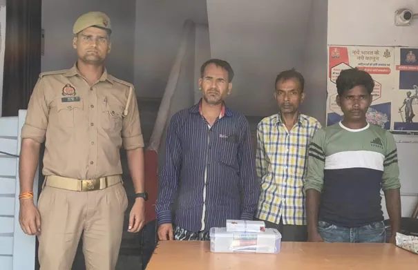 फिरोजाबाद: तीन जुआरी सहित चार अरेस्ट