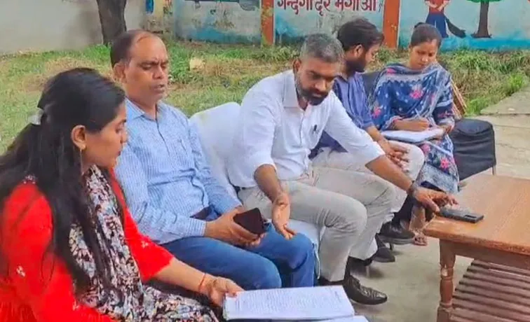 फिरोजाबाद: कुर्री कूपा में नई ग्राम प्रधान का हुआ चुनाव