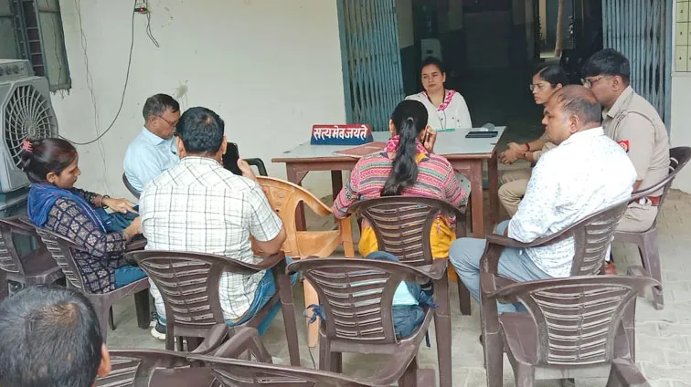 फिरोजाबाद: राजस्व, पुलिस विभाग की टीमें मौके पर जाकर निपटाएं शिकायतेंः डीएम