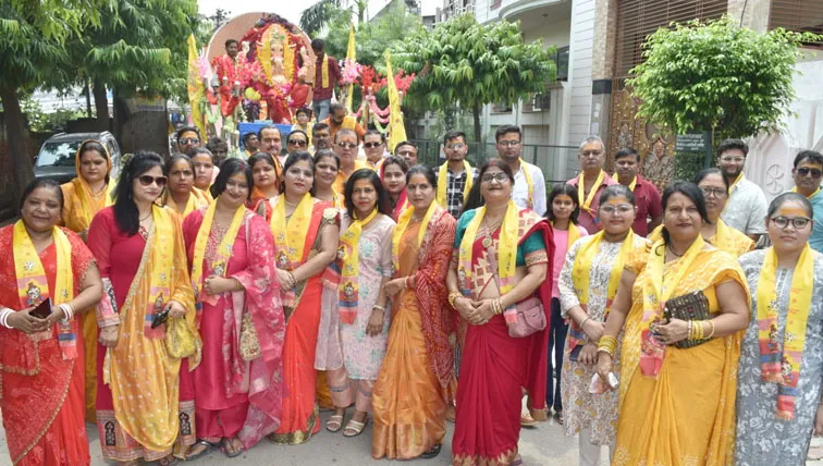 फिरोजाबाद: नगर में गणेश महोत्सव शुरू, गणपति बप्पा के जयकारों की रही गूंज