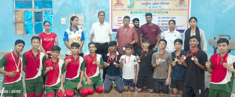 फिरोजाबाद: जिला स्तरीय बैडमिंटन व जिम्नास्टिक प्रतियोगिताएं हुई सम्पन्न