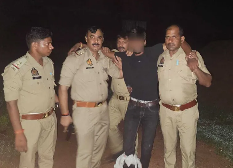 फिरोजाबाद: मुठभेड़ में शातिर बदमाश गिरफ्तार, पुलिस की गोली से घायल