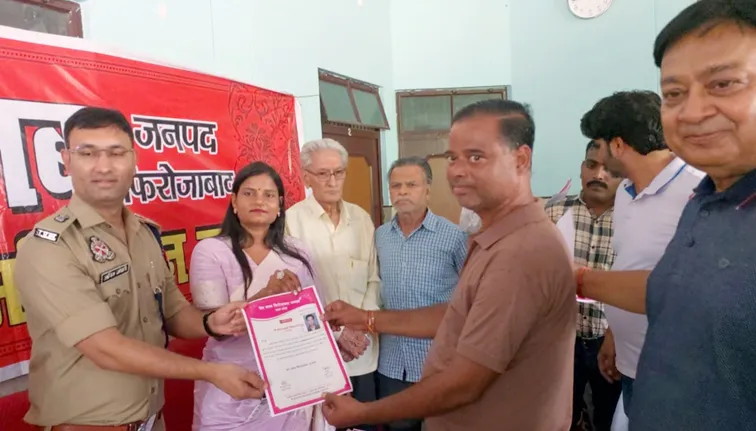 फिरोजाबाद: पारदर्शिता के साथ खबरों का हो प्रकाशनः मेयर