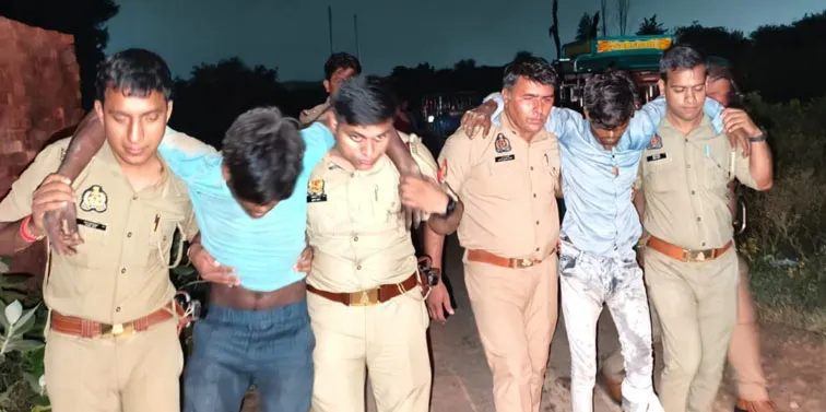 फिरोजाबाद: ई-रिक्शा चोरों से पुलिस की मुठभेड़