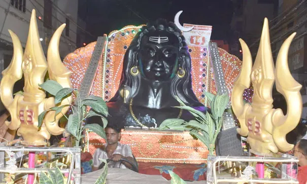 फिरोजाबाद: सिया ब्याहने चले रघुराई.................