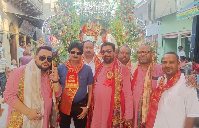 शिकोहाबाद: धूमधाम से निकाली गई महाराजा अग्रसेन शोभायात्रा