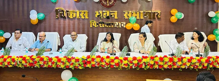 फिरोजाबाद: राष्ट्रीय आयुर्वेदिक दिवस मना, 275 मरीजों के स्वास्थ्य का हुआ प्रशिक्षण