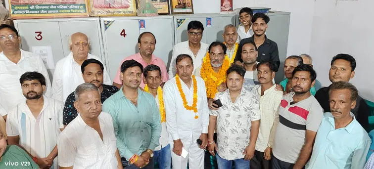 फिरोजाबाद: पीडी जैन मार्केट एसोसिएशन के अध्यक्ष बने जितेंद्र व महामंत्री विकास