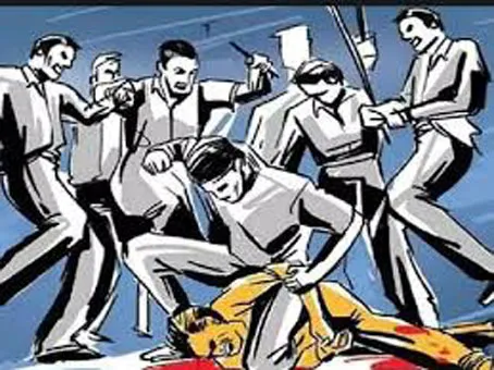 फिरोजाबाद: पेतपूरा गांव में पड़ोसियों ने पैसों के लेनदेन में परिवार पर किया हमला