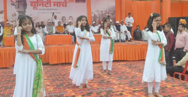 फिरोजाबाद: देश की प्रगति, प्रतिष्ठा युवाओं के हाथों में है, जिम्मेदारी का निर्वहन पूरी निष्ठा और ईमानदारी से करें-पर्यटन मंत्री 