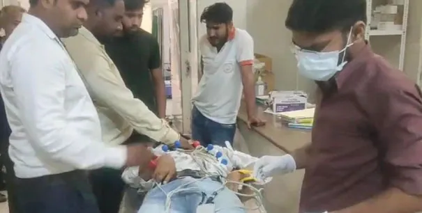 फिरोजाबाद: स्कूल बस की टक्कर से युवक की मौत, परिजनों में मचा कोहराम