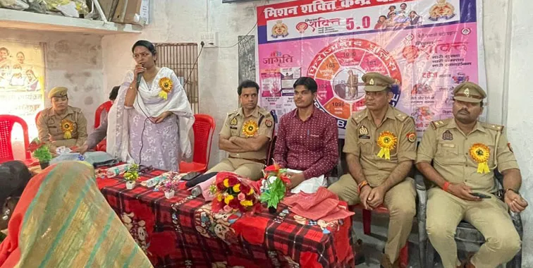 फिरोजाबाद: महिलाएं खुद को कमजोर न समझें, हर परिस्थिति का डटकर करें सामना