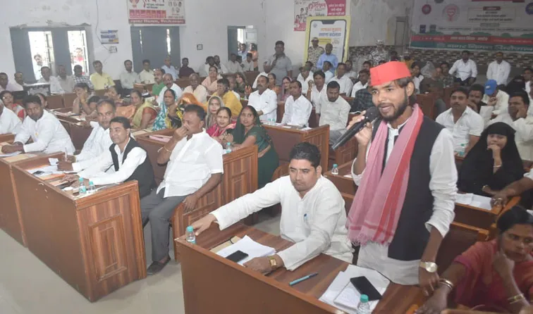 फिरोजाबाद: निगम की बोर्ड बैठक में करोड़ों रूपये के विकास कार्यो के प्रस्ताव हुए पास