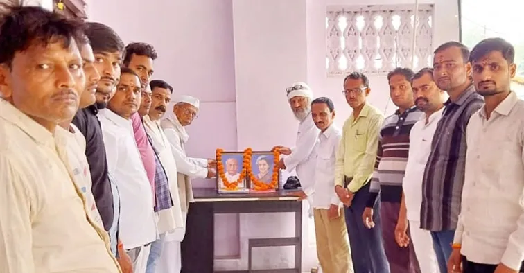 फिरोजाबाद: कांग्रेसियों ने मनाई इंद्रा गांधी की पुण्यतिथि