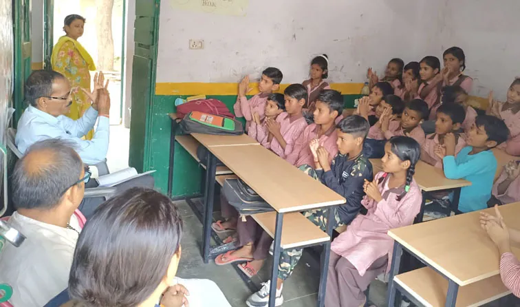 फिरोजाबाद: हाथों को सही तरीके से धुलें और संक्रामक बीमारियों से बचें  