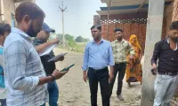 फिरोजाबाद: ग्रामीण क्षेत्र में विद्युत विभाग ने 12.96 लाख के 44 बकाएदारों की घरों की बत्ती गुल की