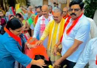 फिरोजाबाद: सुंदरकांड पाठ, गौ पूजन, हवन यज्ञ में दी आहूतियां 