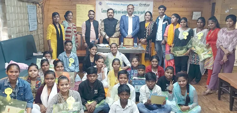 फिरोजाबाद: हमारे सर्वांगीण विकास के लिए शिक्षा जरूरी-ओमप्रकाश अकेला