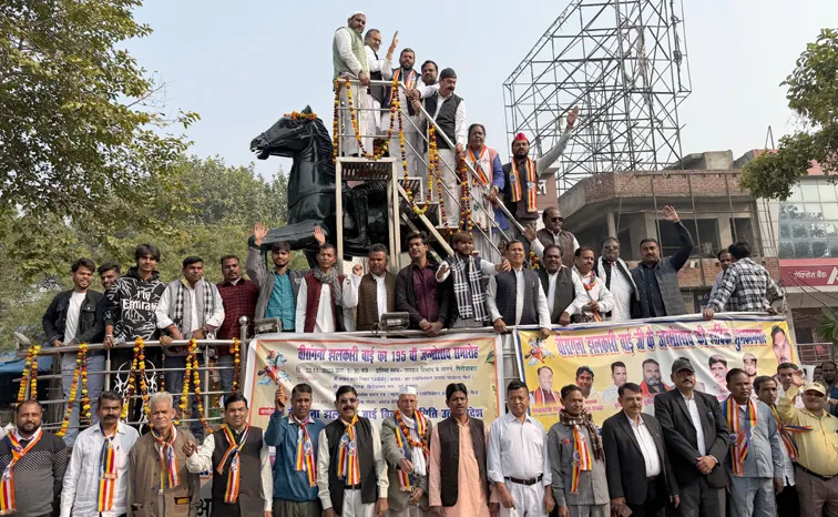 फिरोजाबाद: सुहागनगरी में धूमधाम से मनी वीरांगना झलकारी बाई की जयंती