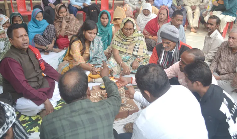 फिरोजाबाद: मौहल्ला अम्बे नगर में 35 लाख रू. से बनेगी छतिग्रस्त सड़क