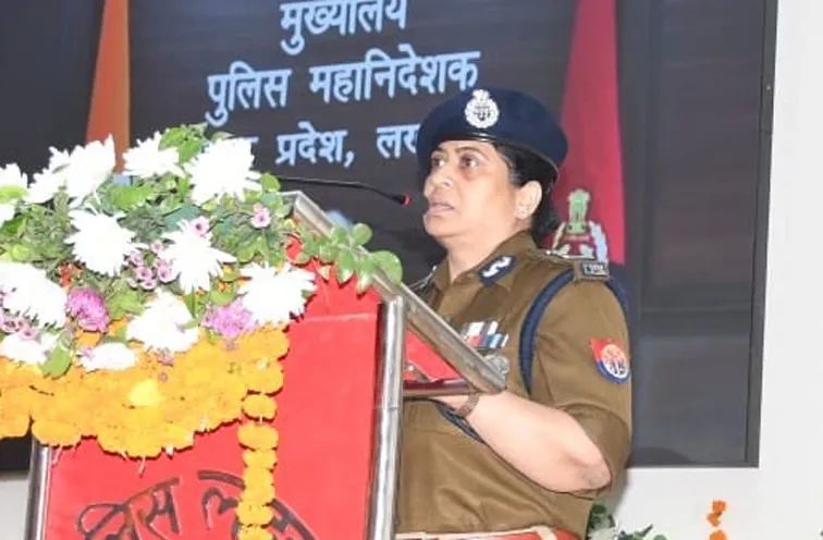 फिरोजाबाद: बढ़ते साइबर क्राइम को रोकने के लिए युवा पीढ़ी करें सहयोगः एडीजी