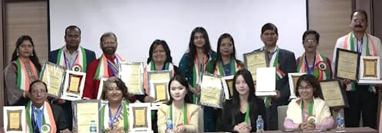 शिकोहाबाद: ज्ञानदीप स्कूल की प्रबंधक डा. रजनी यादव को मिला भारत गौरव अवार्ड