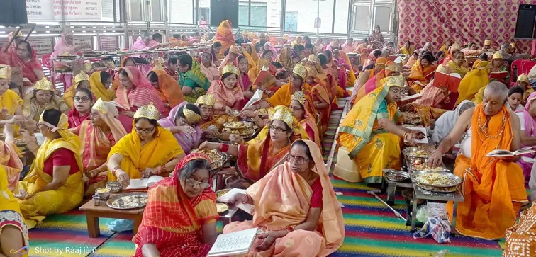 फिरोजाबाद: सिद्धचक्र महामंडल विद्यान में श्रद्वालुओं ने श्रीजी के समक्ष 512 अर्ध्य किए समर्पित 