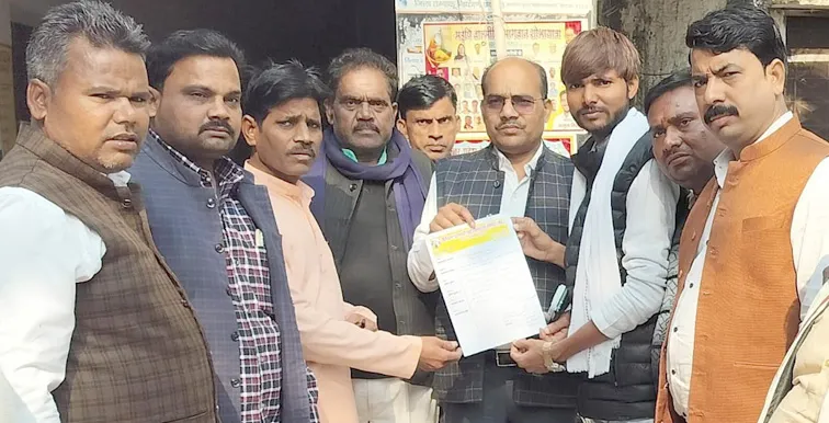 फिरोजाबाद: झलकारी बाई प्रतिमा का सौंर्दीकरण कराया जायें