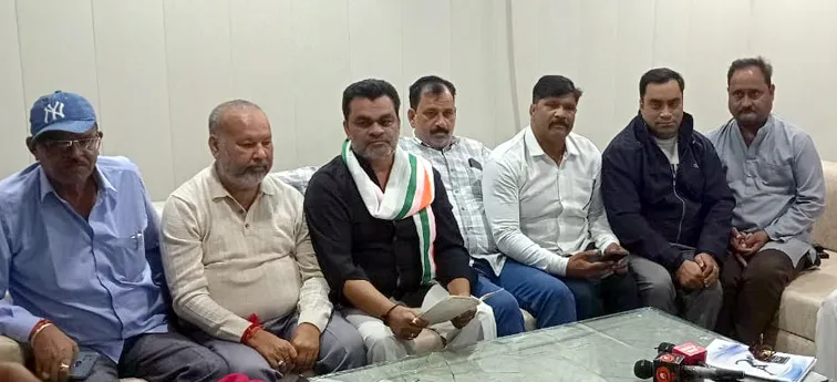 फिरोजाबाद: गणपति फिलिंग स्टेशन पर हुए हमले की हो जांच