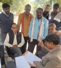 फिरोजाबाद: 8.42 लाख का भुगतान ना करने पर 19 घरों की बत्ती गुल, मीटर किए जब्त