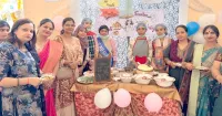 फिरोजाबाद: आत्मनिर्भर भारत के तहत बाल मेले में लगाई व्यंजनों की स्टॉल